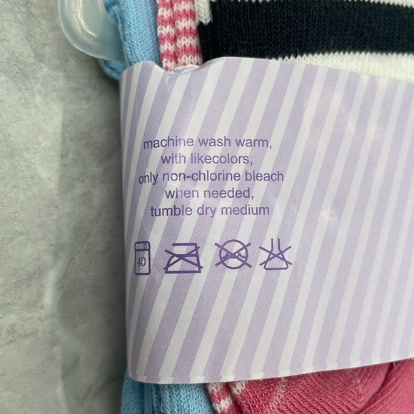 Women's Naxos Set of 3 Pairs of Ankle Socks - Picture 3 of 7